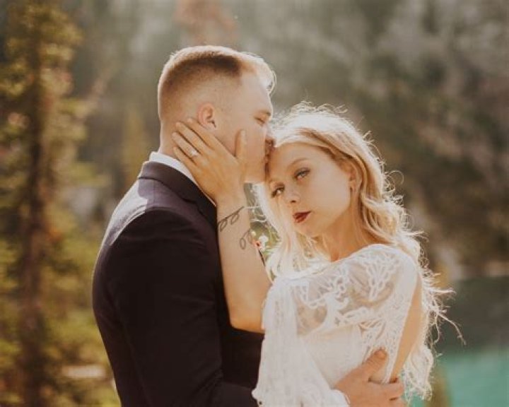 Zach Bryan Wife: The Untold Story of Love and Support